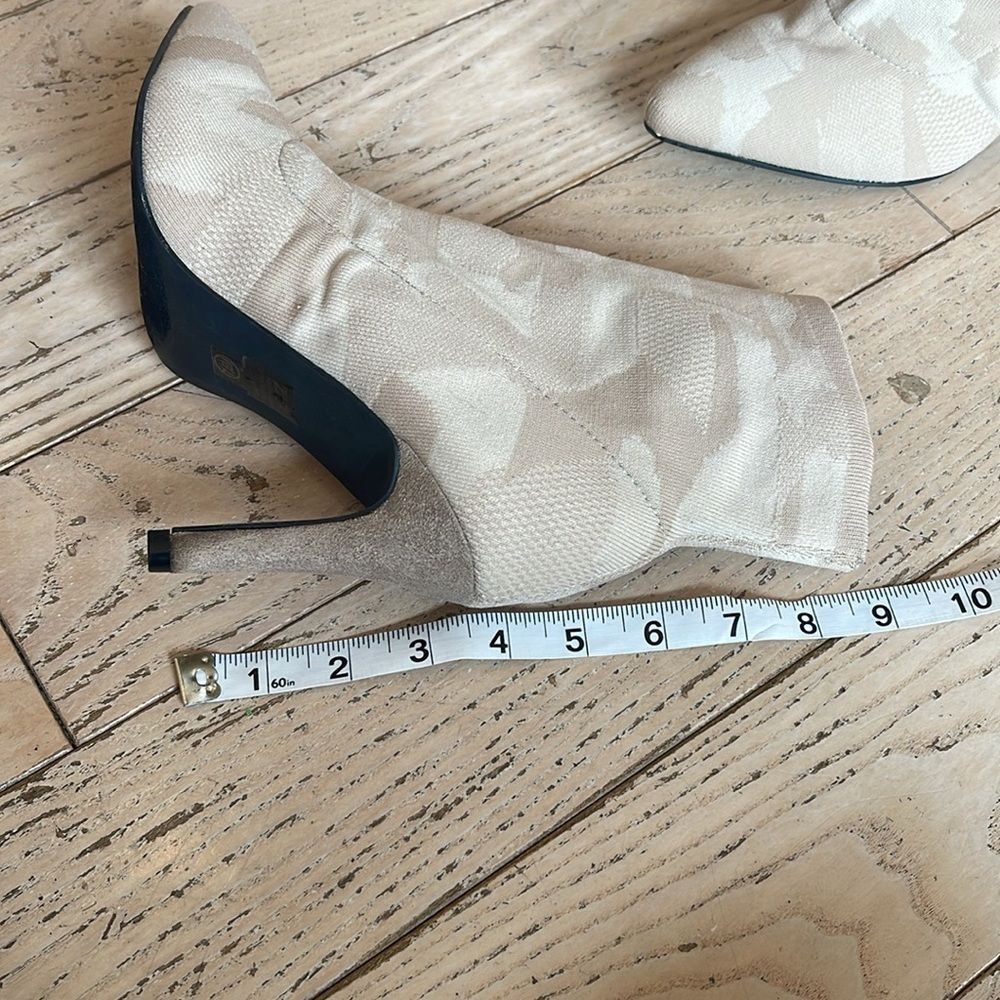 Mia Ankle Boots Women Size 7.5 McKinney Camouflage Sock beige Boots - Picture 14 of 16